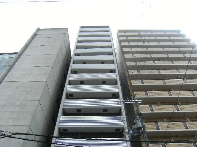 レオンコンフォート本町の物件外観写真