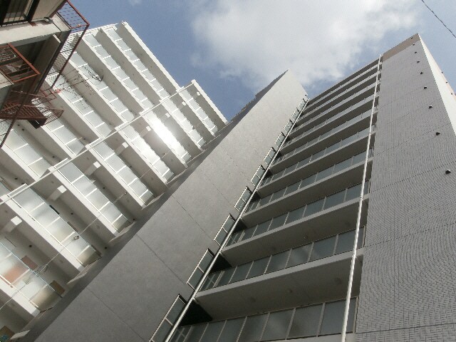 セレニテ上町台（北館）の物件外観写真