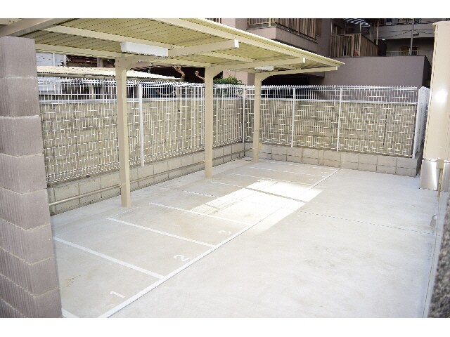 APRILE南森町の物件外観写真