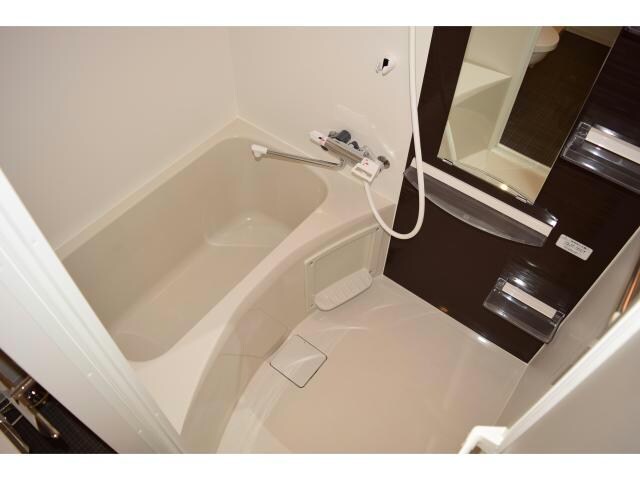 APRILE南森町の物件内観写真