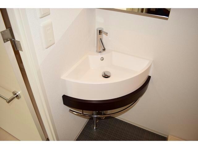 APRILE南森町の物件内観写真