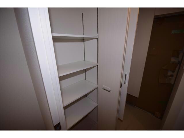 セレニテ梅田ESTの物件内観写真