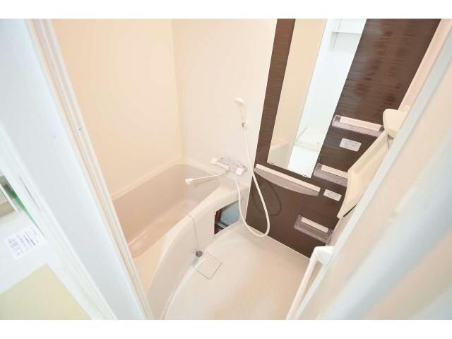 セレニテ梅田ルフレの物件内観写真