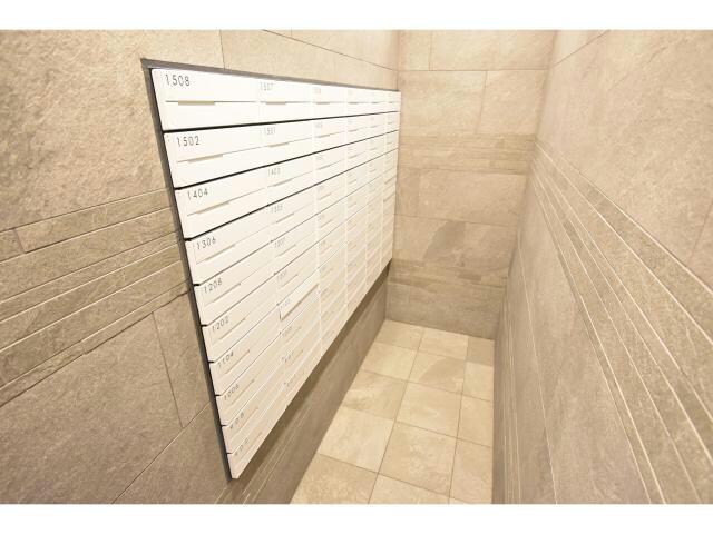 La Douceur谷町（ミラージュパレス谷町ブライト）の物件外観写真