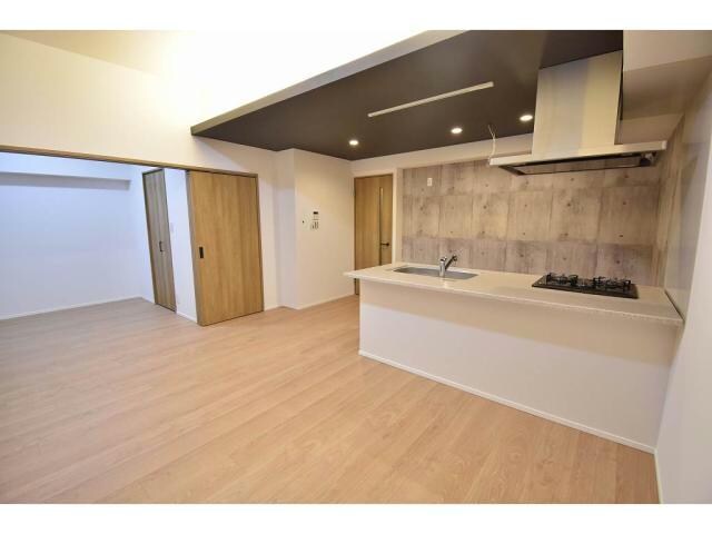 BRAVE徳井町の物件内観写真