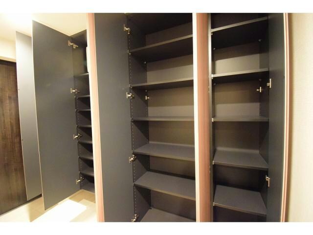 ブランズタワー大阪本町の物件内観写真