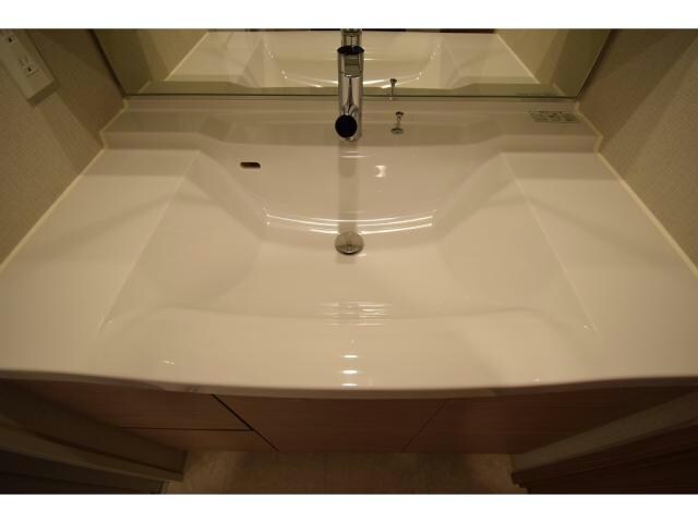 ブランズタワー大阪本町の物件内観写真