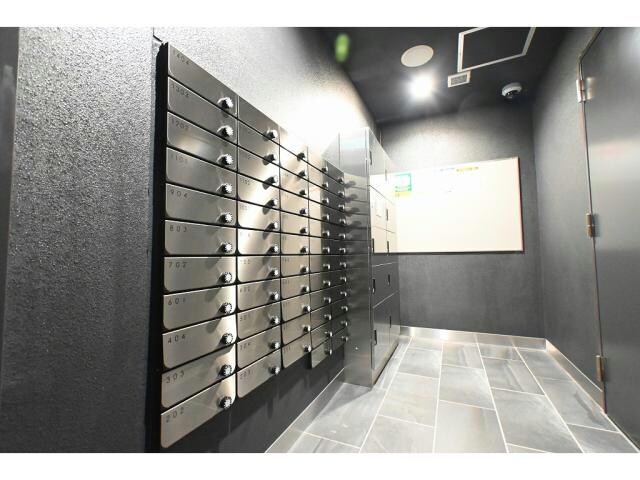 セレニテフラン谷町四丁目の物件外観写真