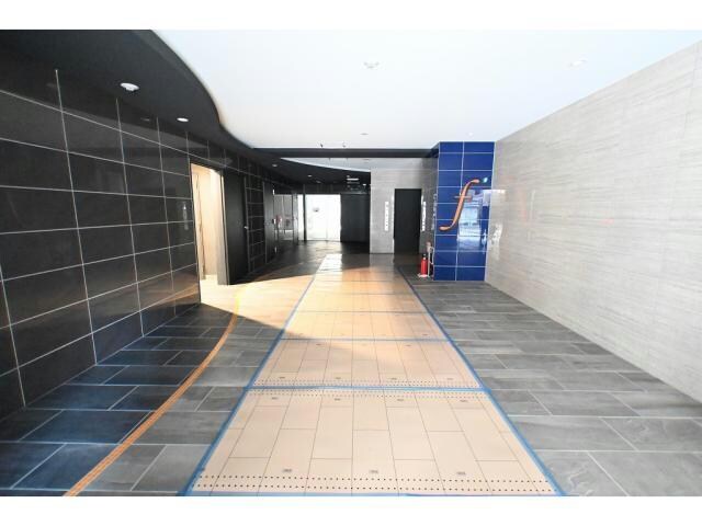 セレニテフラン谷町四丁目の物件外観写真