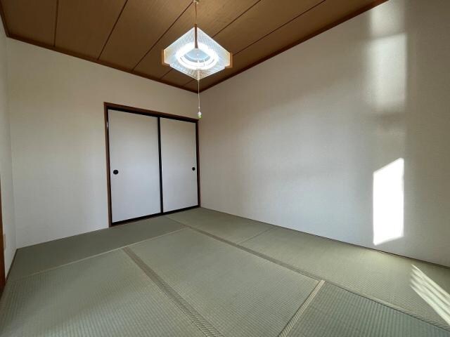 泉ハウスⅢの物件内観写真