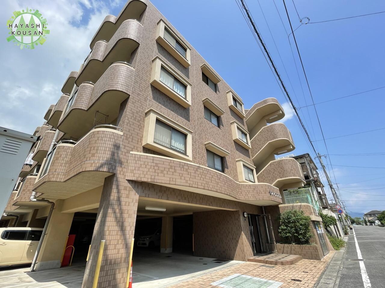 セゾンアフリカの物件外観写真