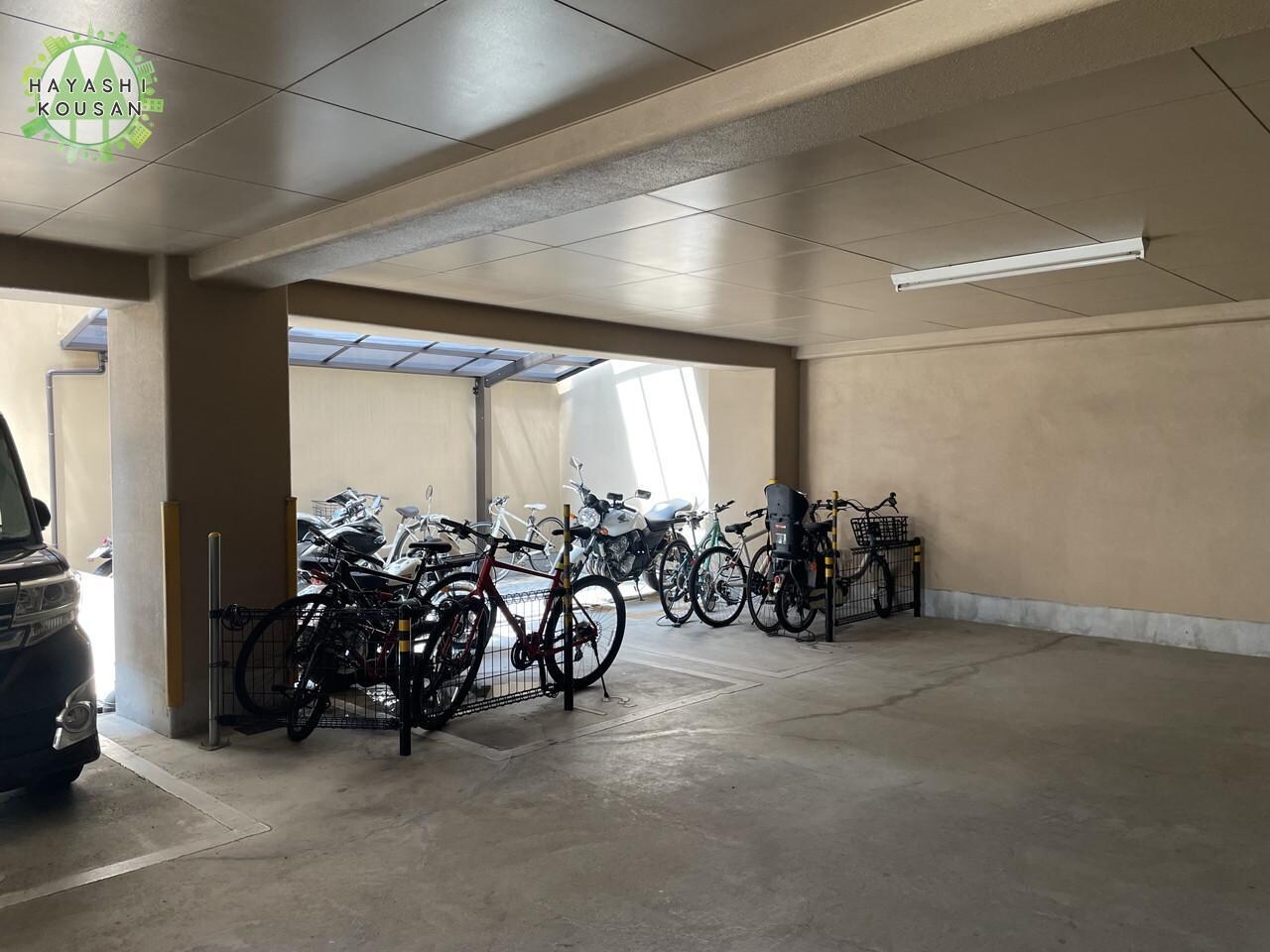 セゾンアフリカの物件外観写真