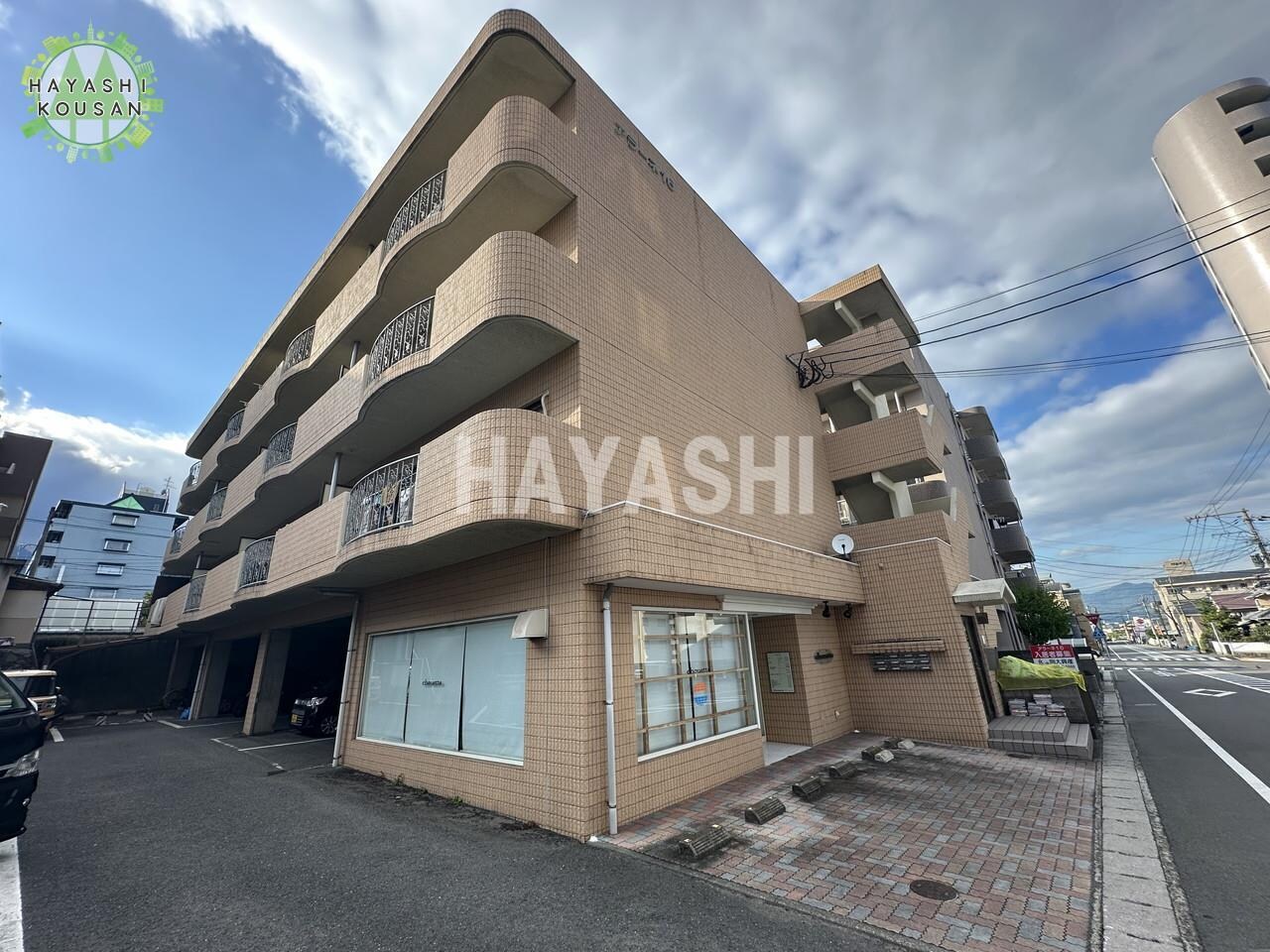 アラーネ16の物件外観写真