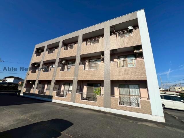 グランド・マーキーの物件外観写真