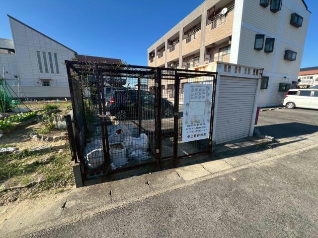 グランド・マーキーの物件外観写真