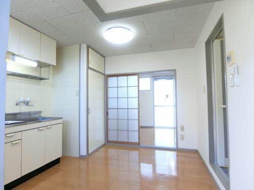 尾崎善ハイツの物件内観写真