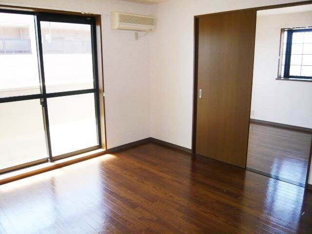 ヴィレッジ イツオの物件内観写真