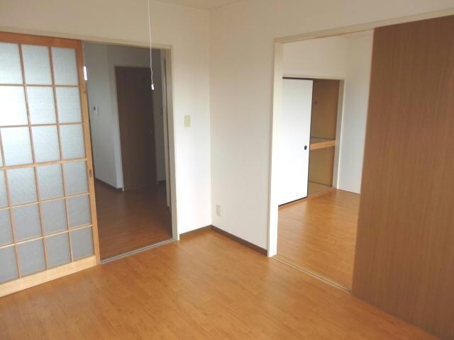 ライブ・タウン・パレスの物件内観写真