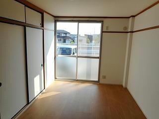 ハウジングすずかの物件内観写真