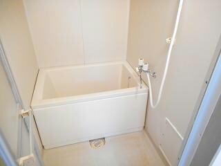 ハウジングすずかの物件内観写真