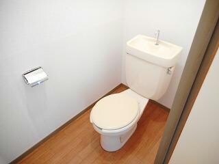 ハウジングすずかの物件内観写真