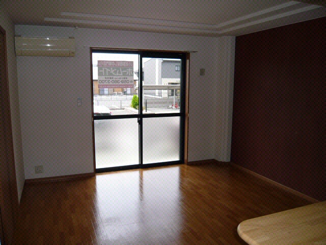 ロイヤル　ラ　ファミーユＢ棟の物件内観写真