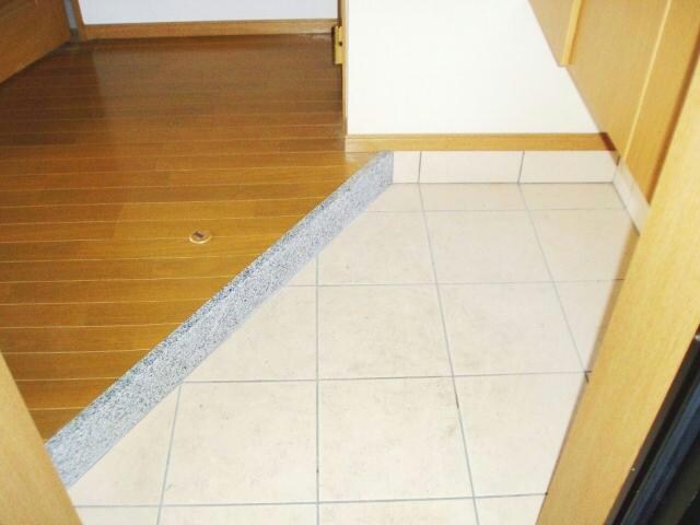 ティーツリーの物件内観写真