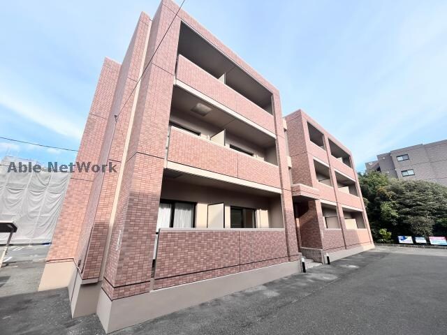 ウッドベルスクエアＡ棟の物件外観写真