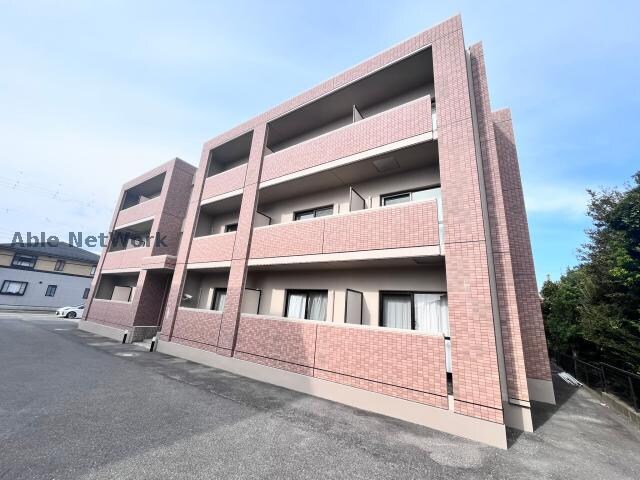 ウッドベルスクエアＡ棟の物件外観写真