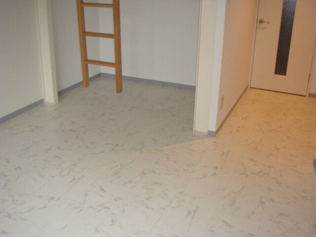 ウッドベルスクエアＡ棟の物件内観写真