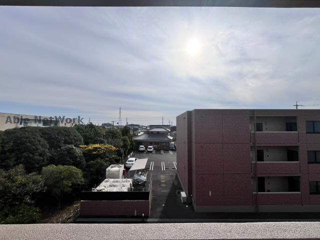 ウッドベルスクエアＡ棟の物件内観写真