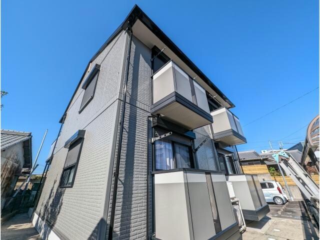 VICTOIREの物件外観写真