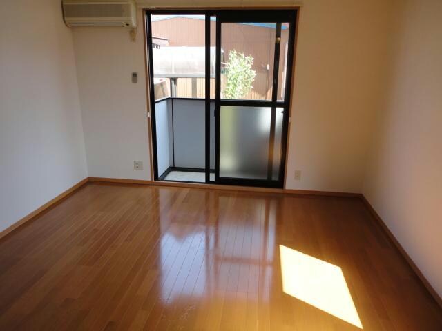 VICTOIREの物件内観写真