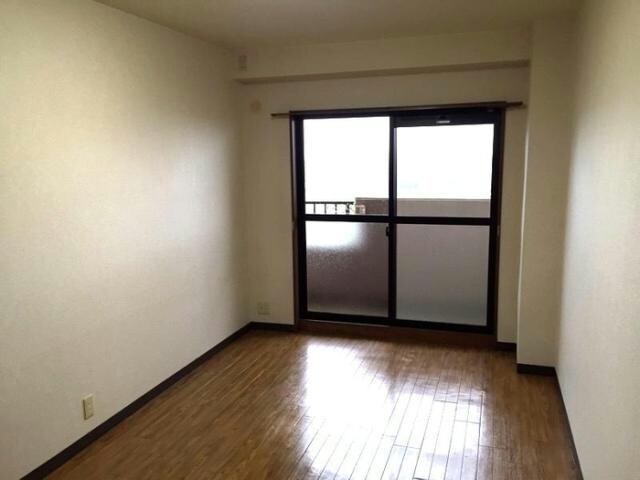 ラ・プランタンの物件内観写真