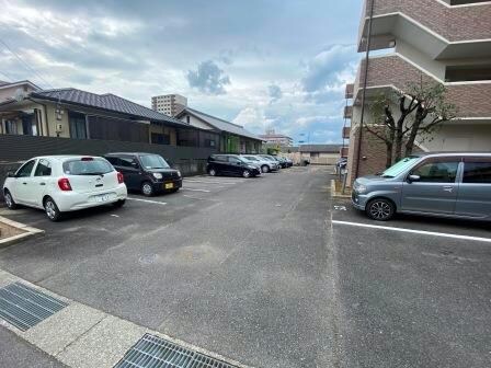 ラ・プランタンの物件外観写真