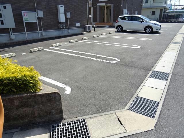 パルテール西条Aの物件外観写真