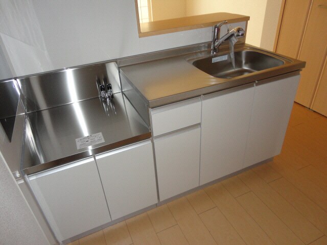 パルテール西条Aの物件内観写真