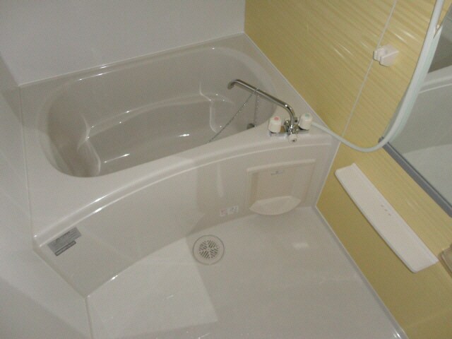 パルテール西条Aの物件内観写真