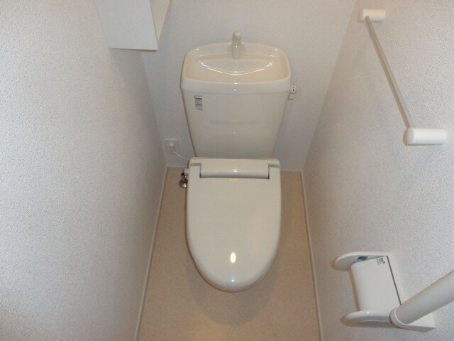 パルテール西条Aの物件内観写真