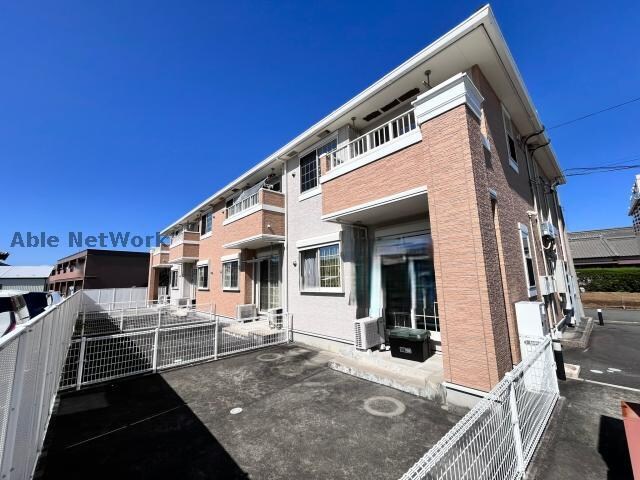 クリスタルコートの物件外観写真