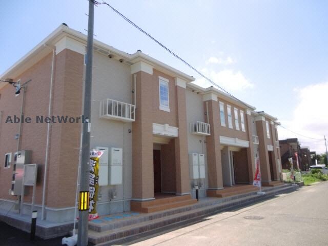 クリスタルコートの物件外観写真