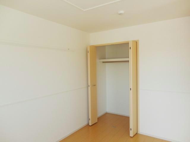 クリスタルコートの物件内観写真