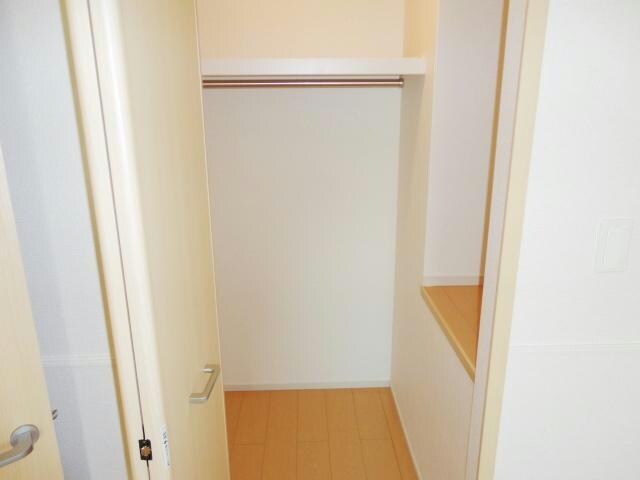 クリスタルコートの物件内観写真