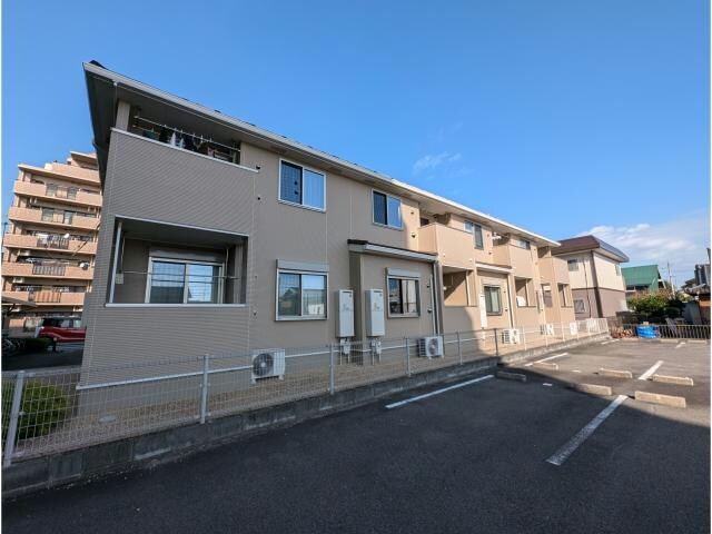 ラッフィナートの物件外観写真