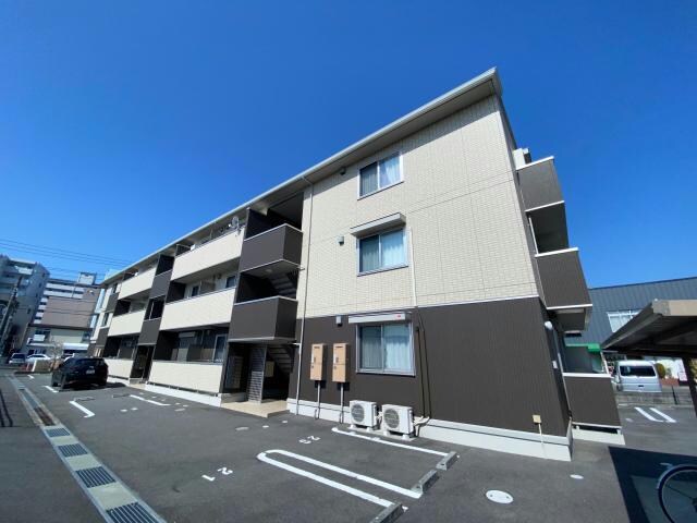 タートルエイトの物件外観写真