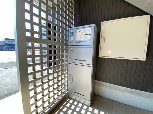 タートルエイトの物件外観写真