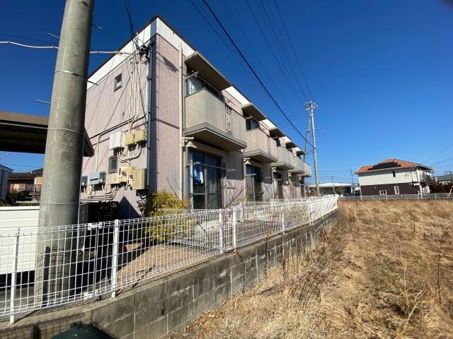 ヴァンフルールA棟の物件外観写真