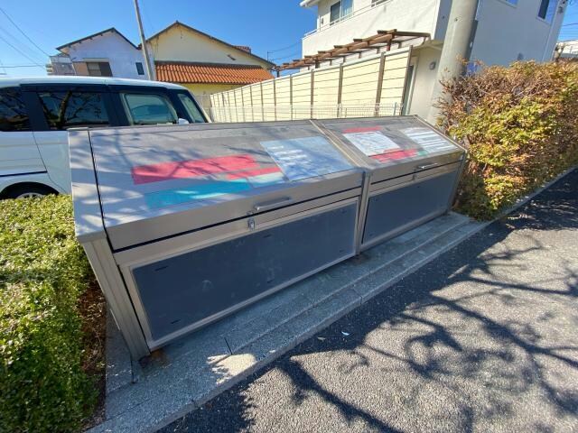 ヴァンフルールA棟の物件外観写真