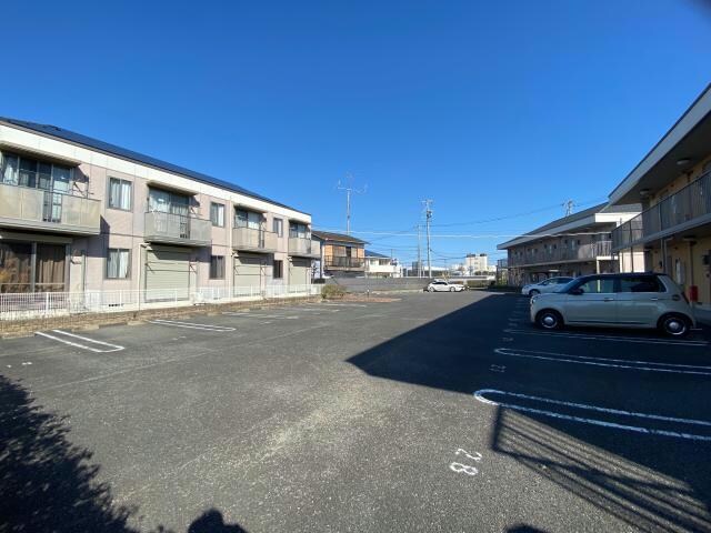 ヴァンフルールA棟の物件外観写真