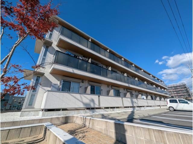 スタブリテラス鈴鹿の物件外観写真